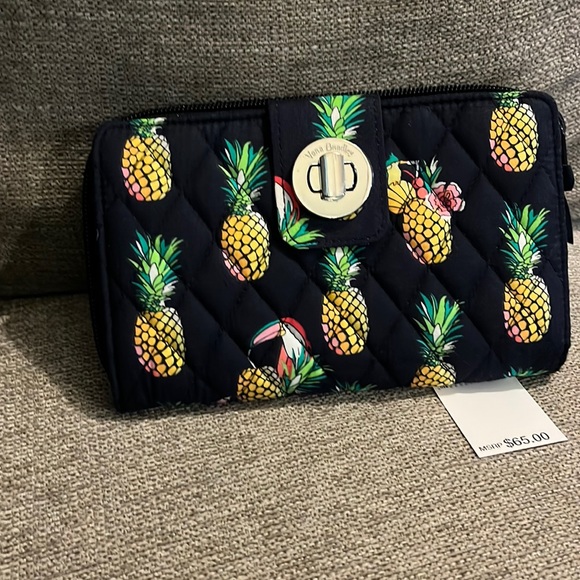 New with tags turn lock wallet vera bradley - Picture 1 of 5